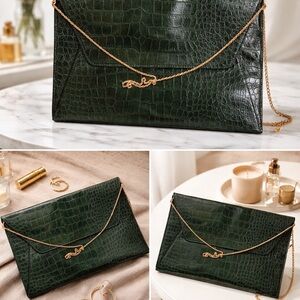 Elegant Green Crocodile-Embossed Clutch